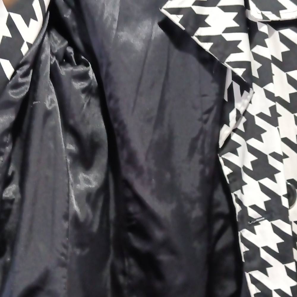 Raincoat - Picture 5 of 5